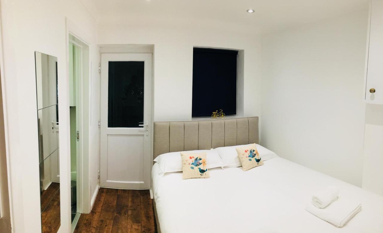 Fountain View 1br Flat - Free Parking Apartment *